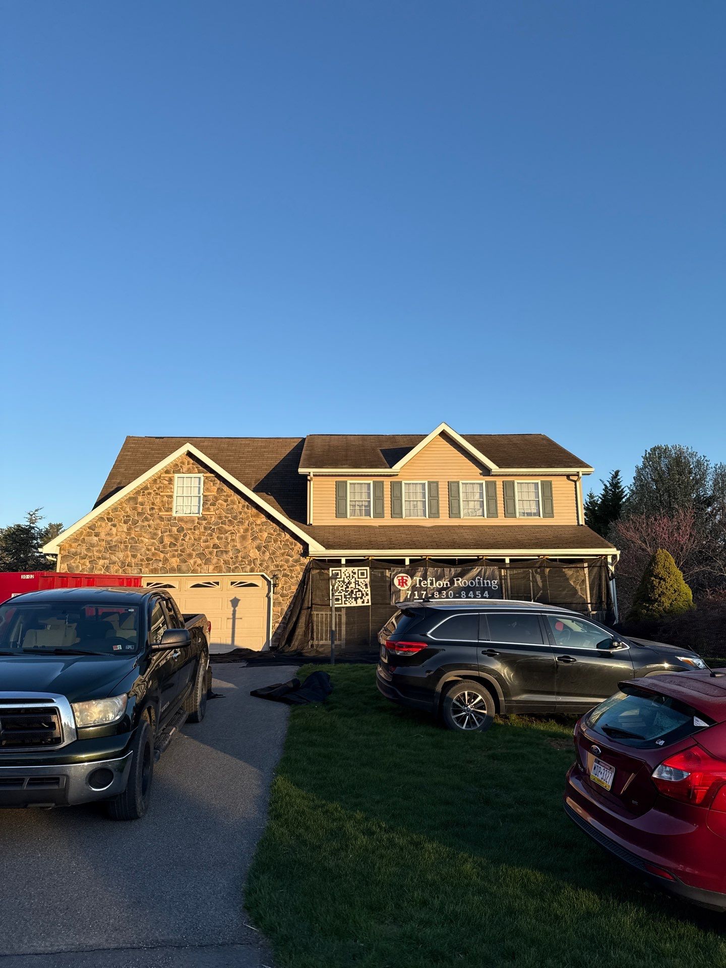Residential Roofing Installation using Everlast Azm Panel -charcoal by Teflon Roofing