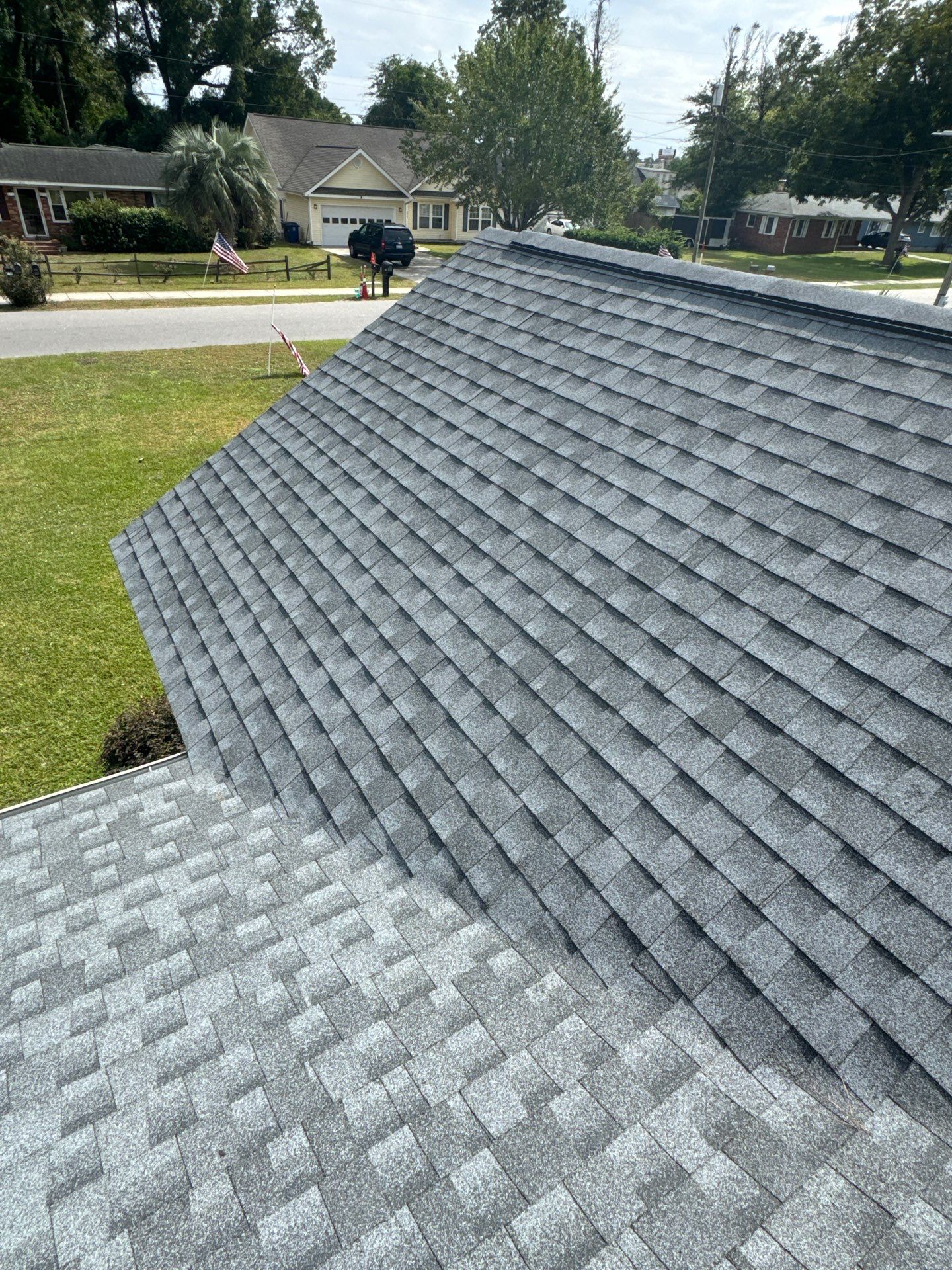 GAF HDZ - Oyster Grey by Linta Roofing
