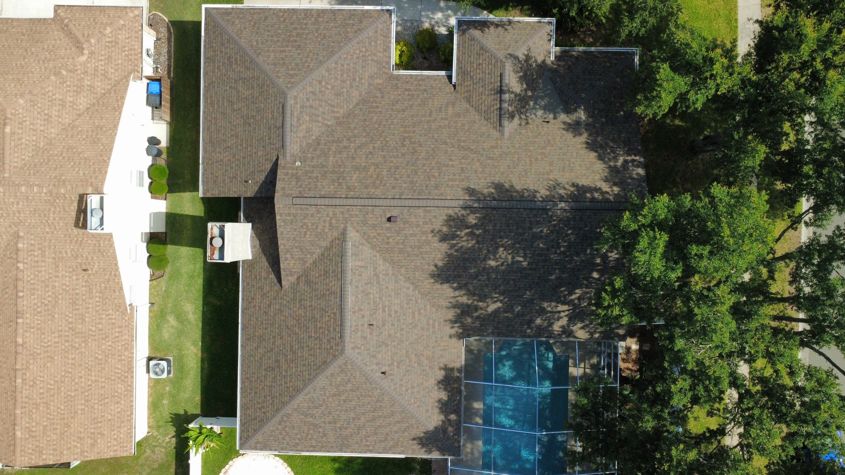 Roof Replacement in Valrico, FL by Steadfast Roofing