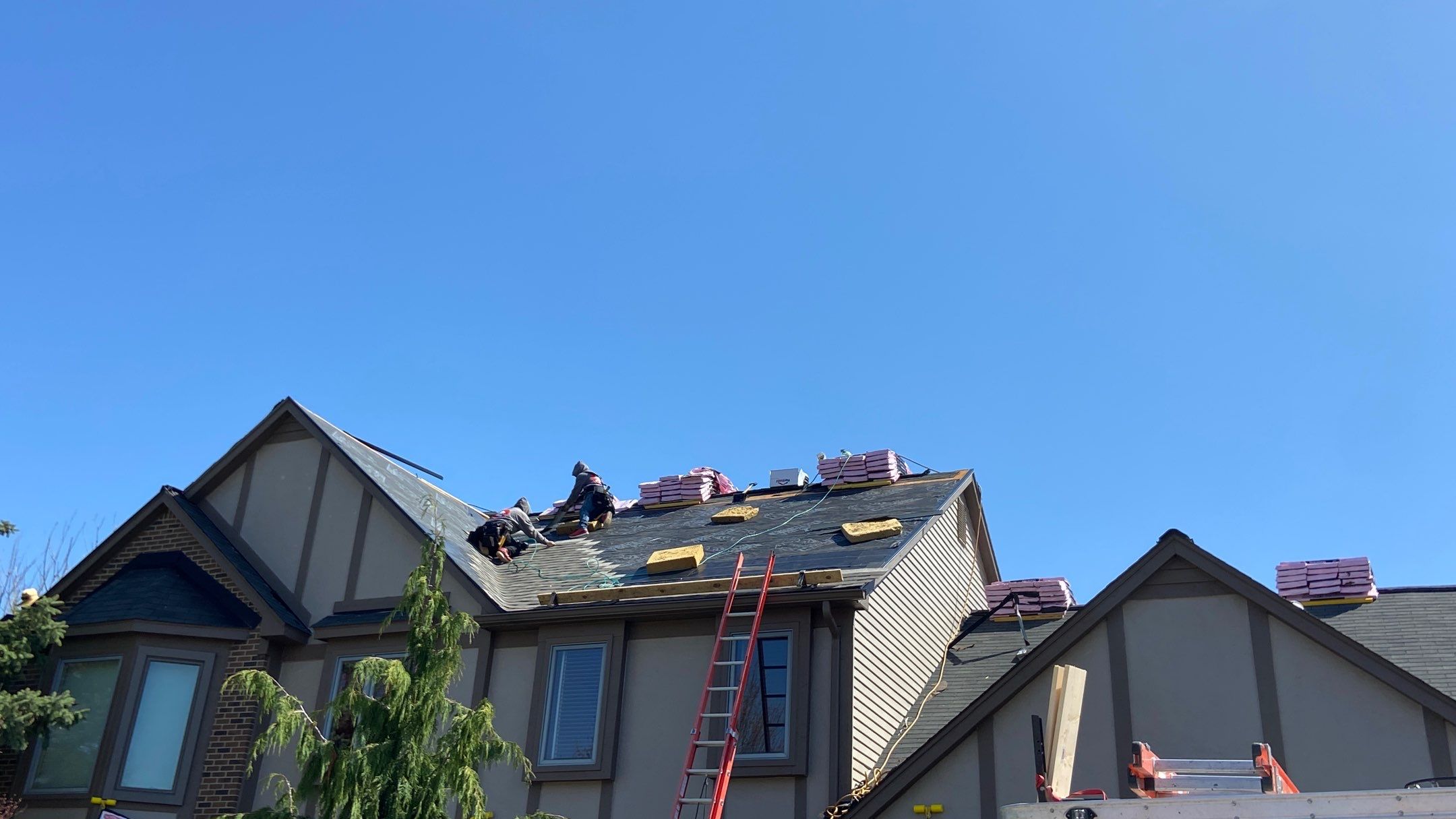 Roof Replacement using CertainTeed Landmark by 180 Contractors