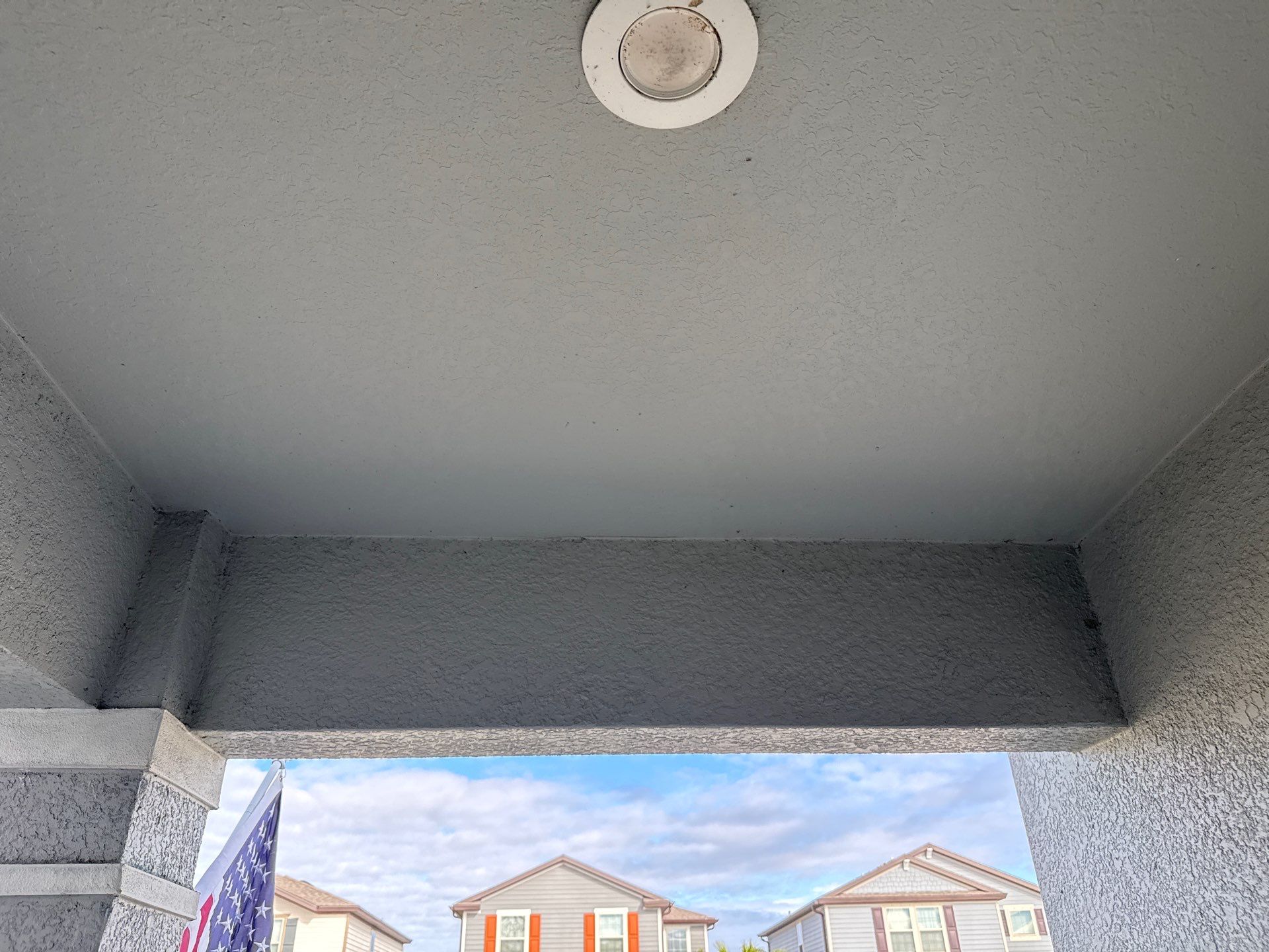 House Wash & Driveway / Sidewalk Cleaning by Sunshine AquaWash