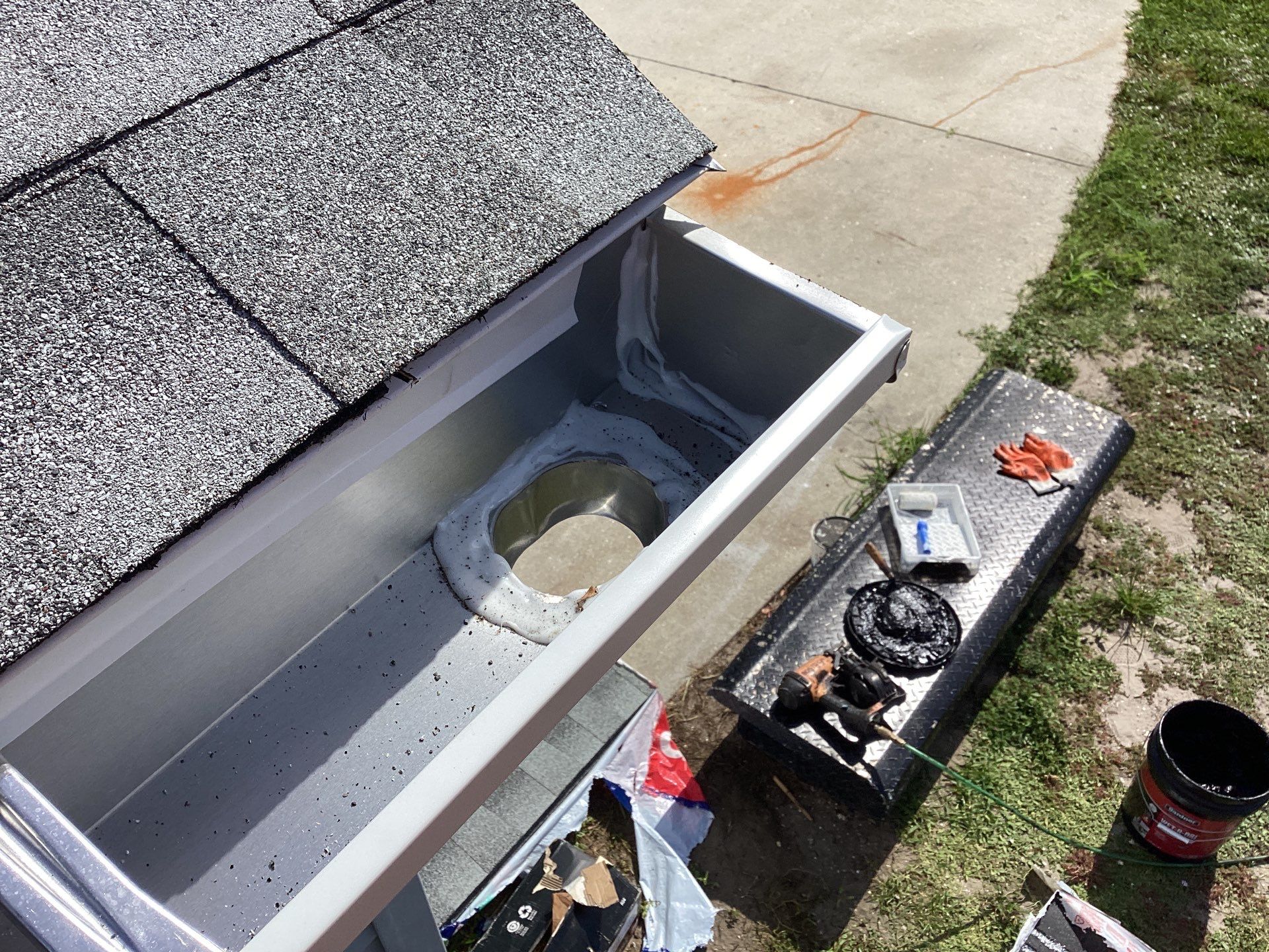 Aluminum Seamless Gutters using Splash Guard in Cape Coral FL by Gutter Professors