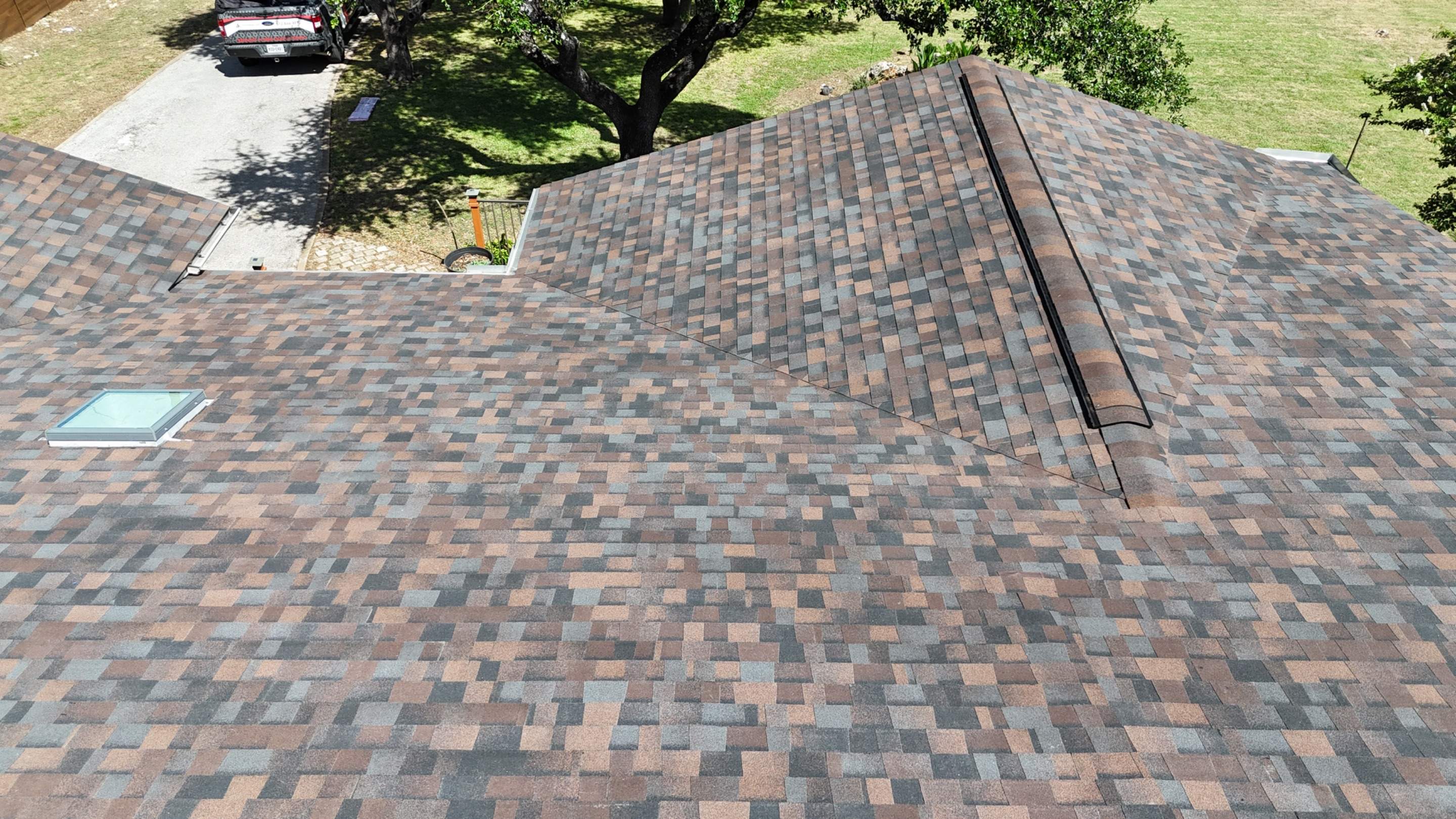 Bourbon - Owens Corning TruDefinition Duration  by RoofsOnly.com