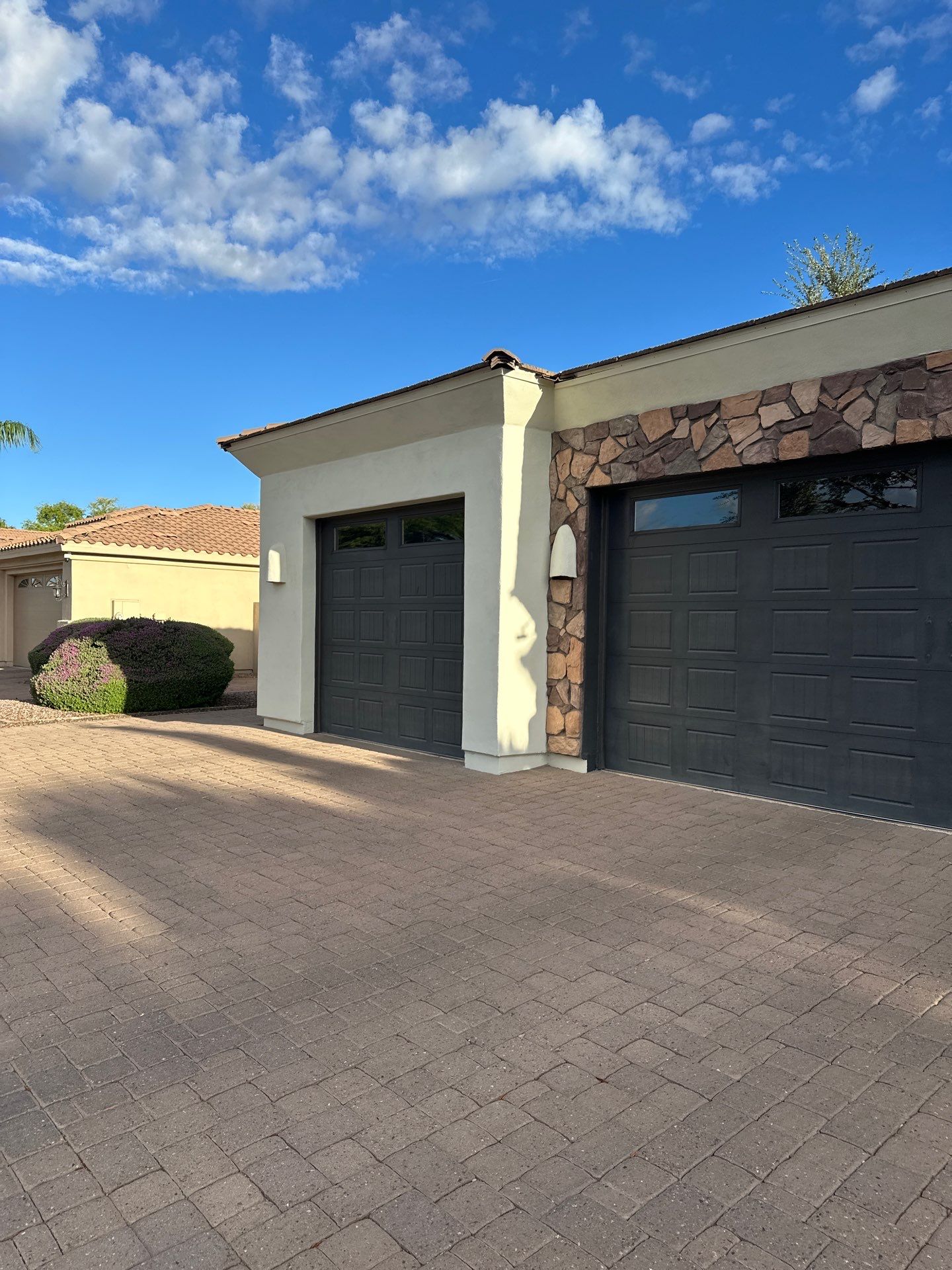 Kaibab Pl - Garage Door by Kowalski Painting
