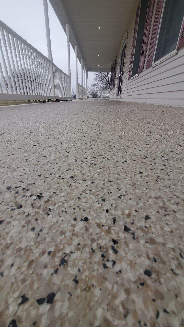 Shoreline Garage, Front Porch, & Back Porch Maroa by Loud Bros