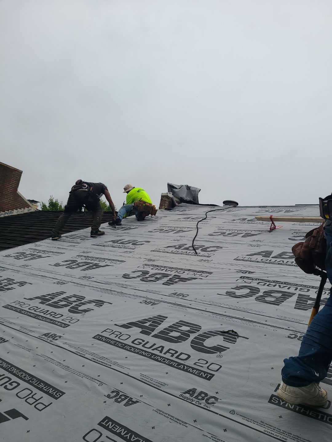 Arlington: Residential Roof Replacement with Perfection CCA-Treated Cedar Shakes by RM Banning, Inc.