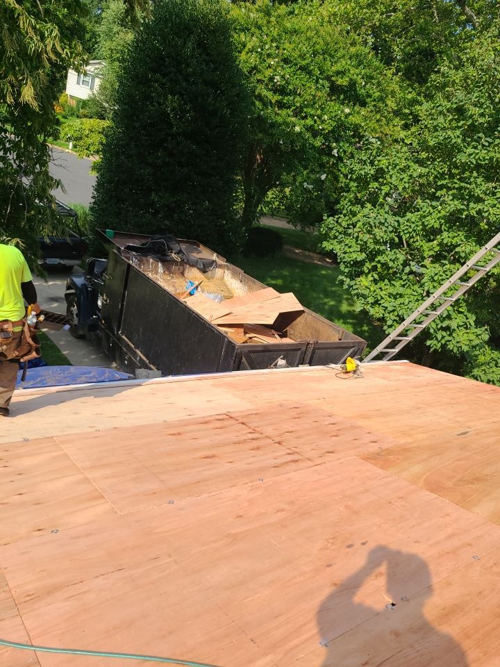 Vienna: CertainTeed Landmark Pro Architectural Shingles in Max Def Pewterwood by RM Banning, Inc.