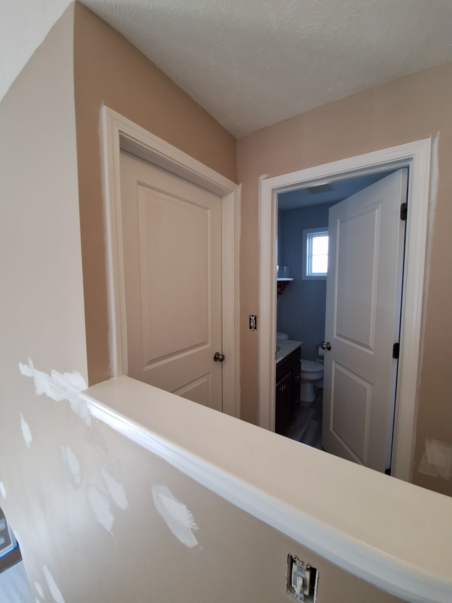 Main floor color change by Gordon Painting