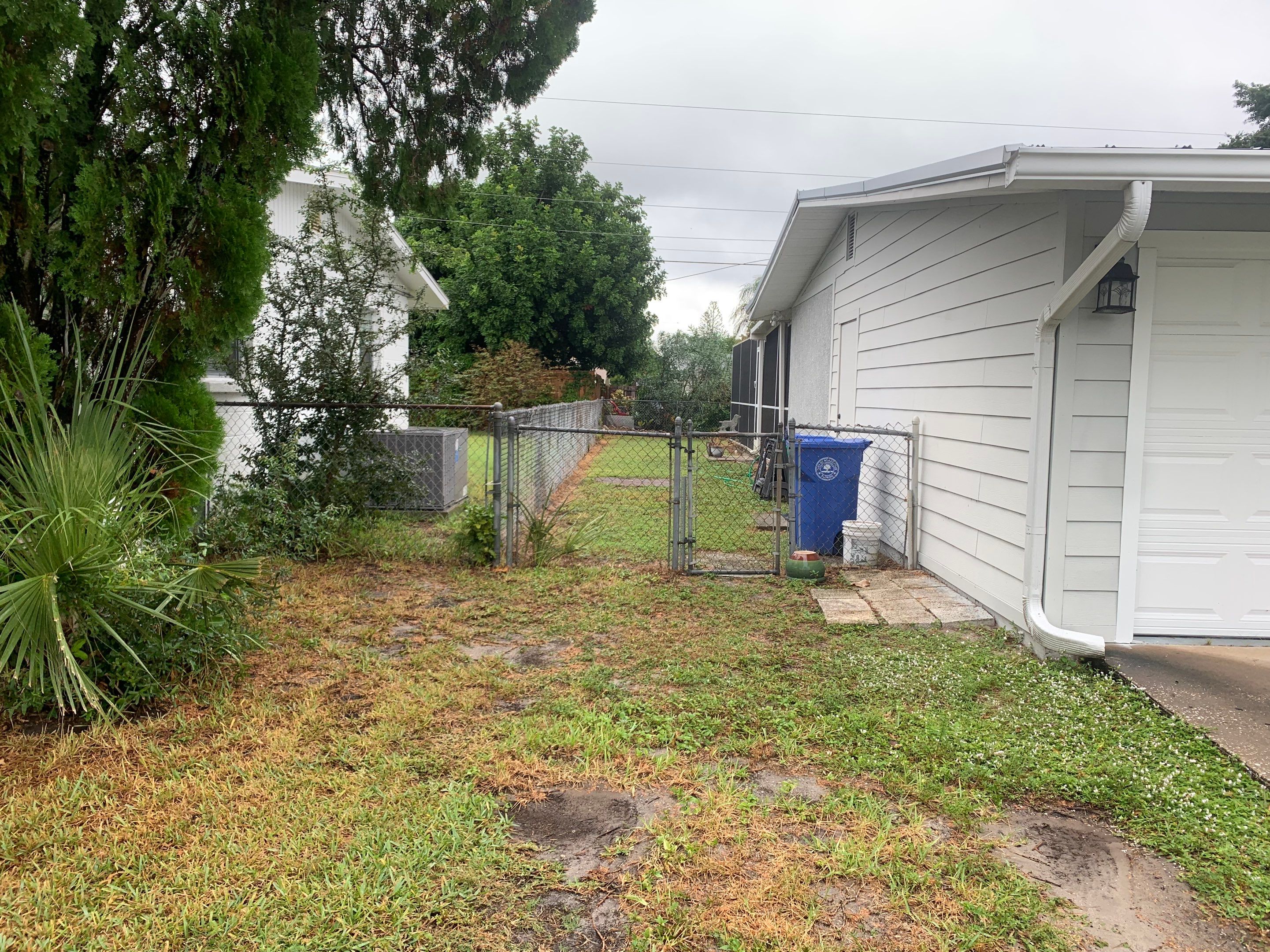 Bradenton, FL 6 ft. Tall White Vinyl Privacy Fence  by Asap fence and gates, LLC