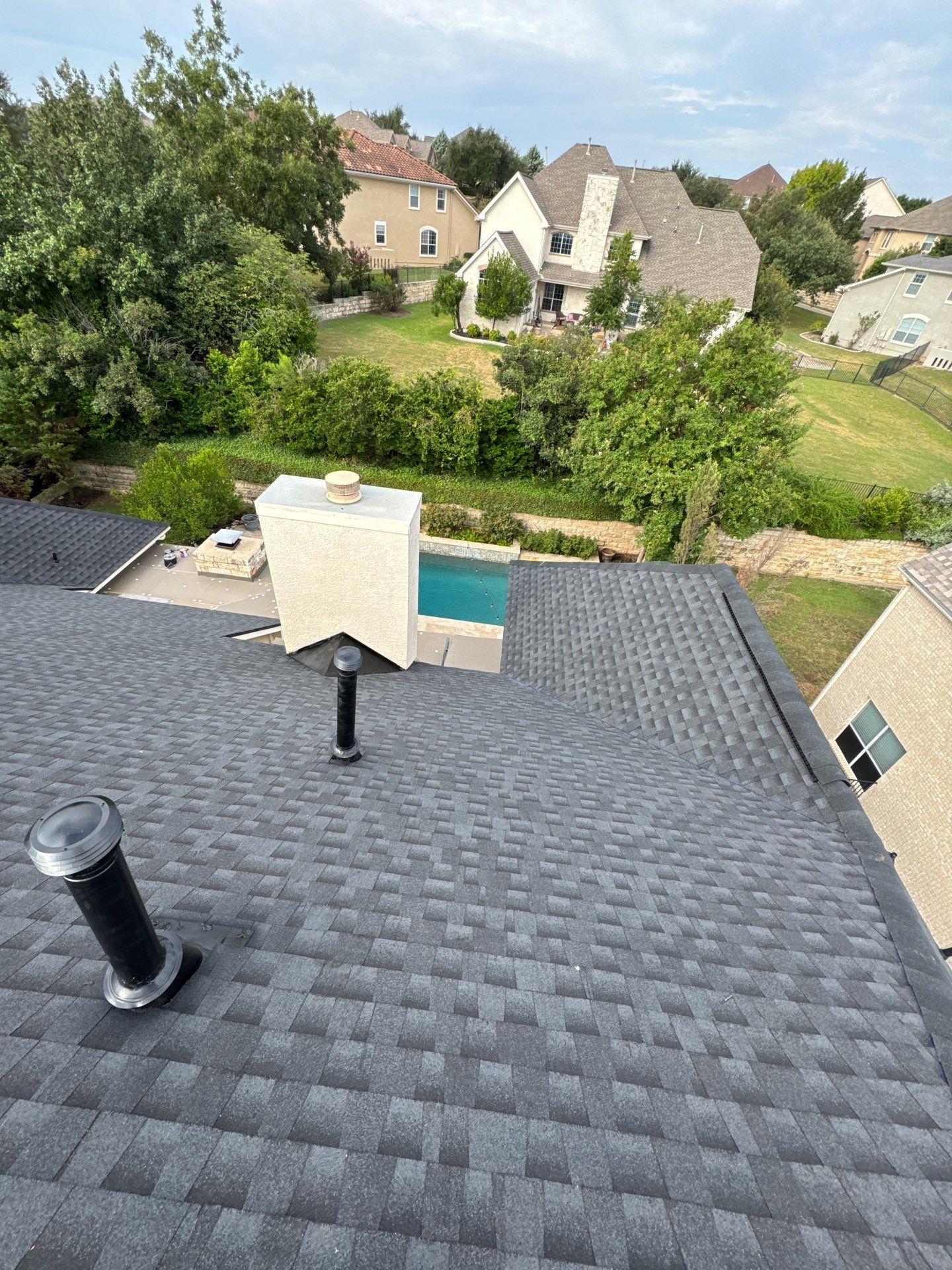 GAF HDZ - Charcoal  by Elite Roofing LLC