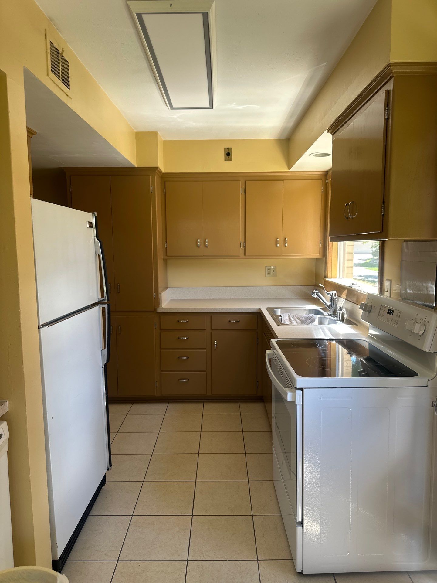 Kitchen Cabinet Refinishing – Cabinet Boxes, Doors & Drawers by OCS Contracting Services