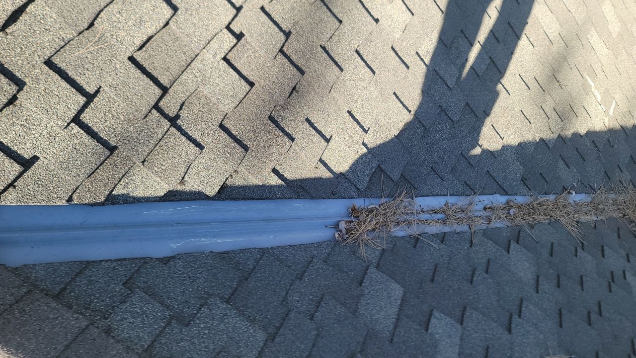 Parker McKean House  by Jireh 7 Roofing 