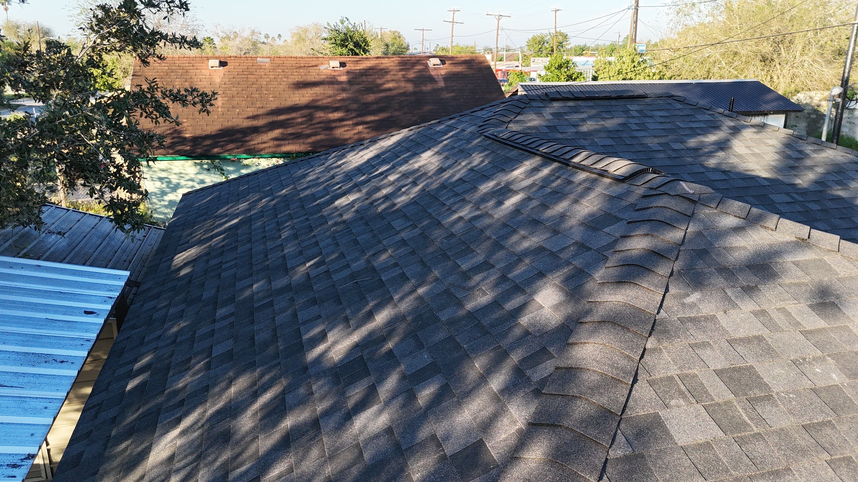 Oakridge Onyx Black in Elsa, Tx by PMG Home LLC