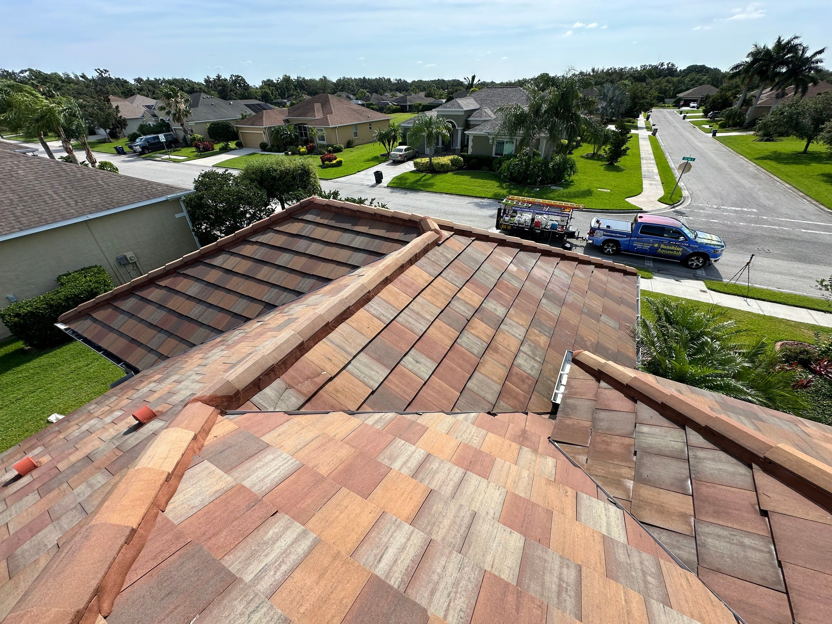 π‘ Tile Roof Cleaning β Gamble Creek Estates, Parrish, FL by Sunshine AquaWash