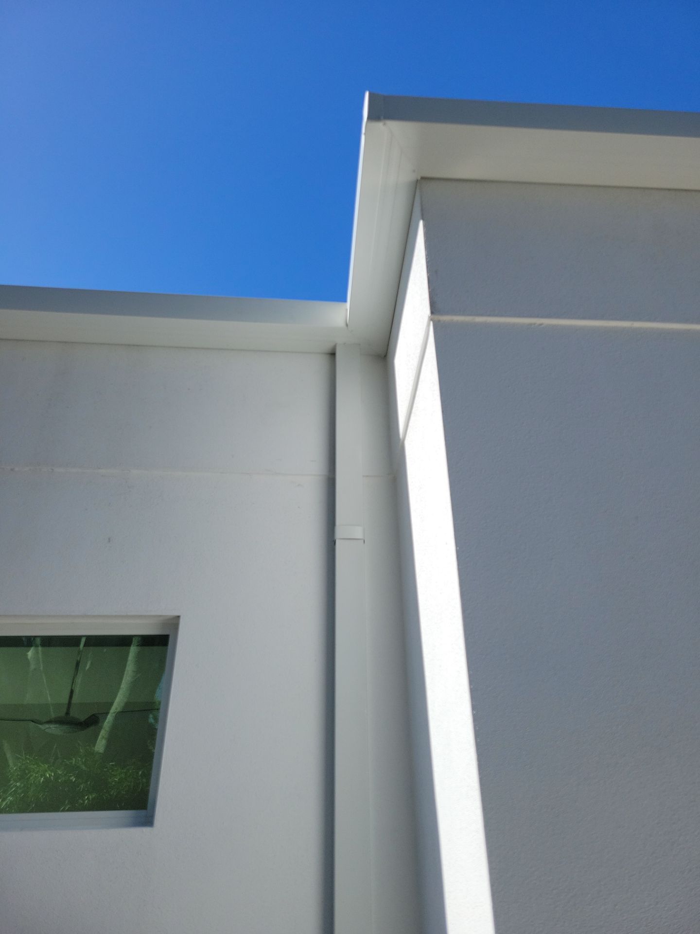 7-Inch Smooth Box Seamless Gutters in Sarasota FL by Gutter Professors