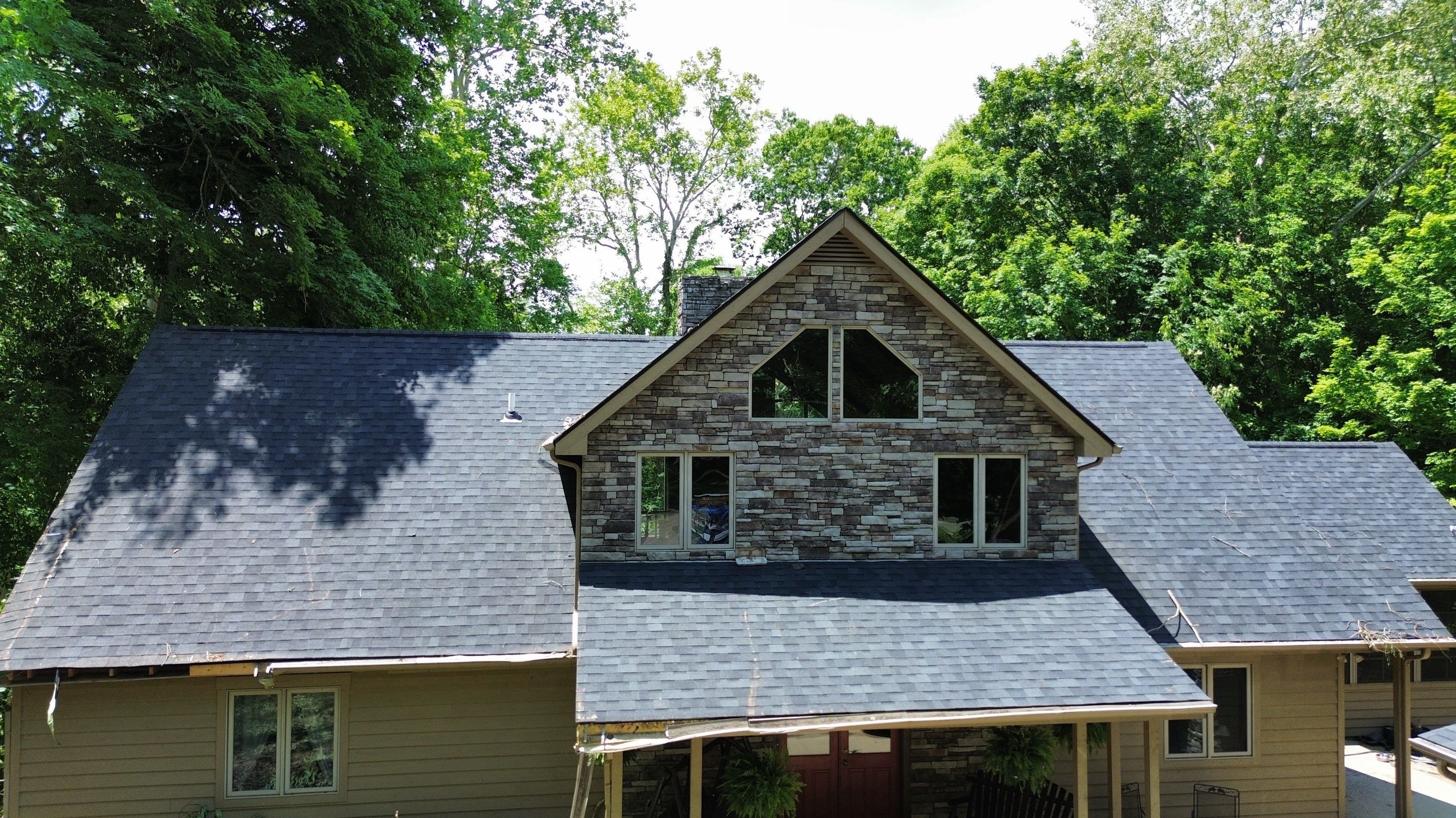 Residential Roofing Installation using Duration Series Shingles - Onyx Black by RoofX 