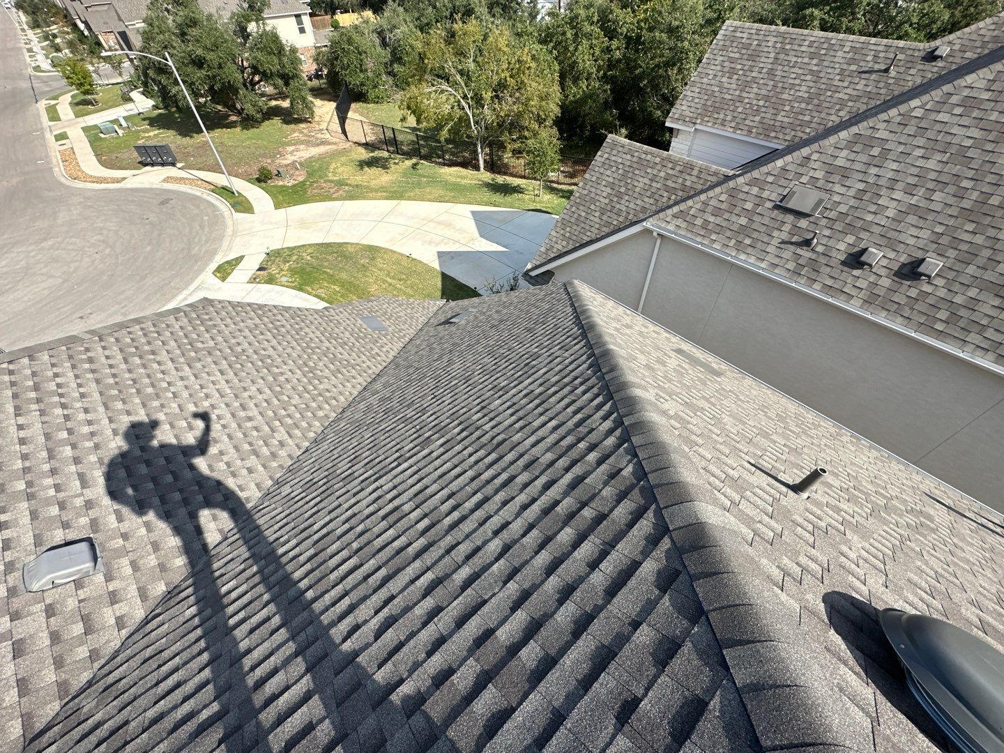 GAF HDZ - Weathered Wood by Elite Roofing LLC