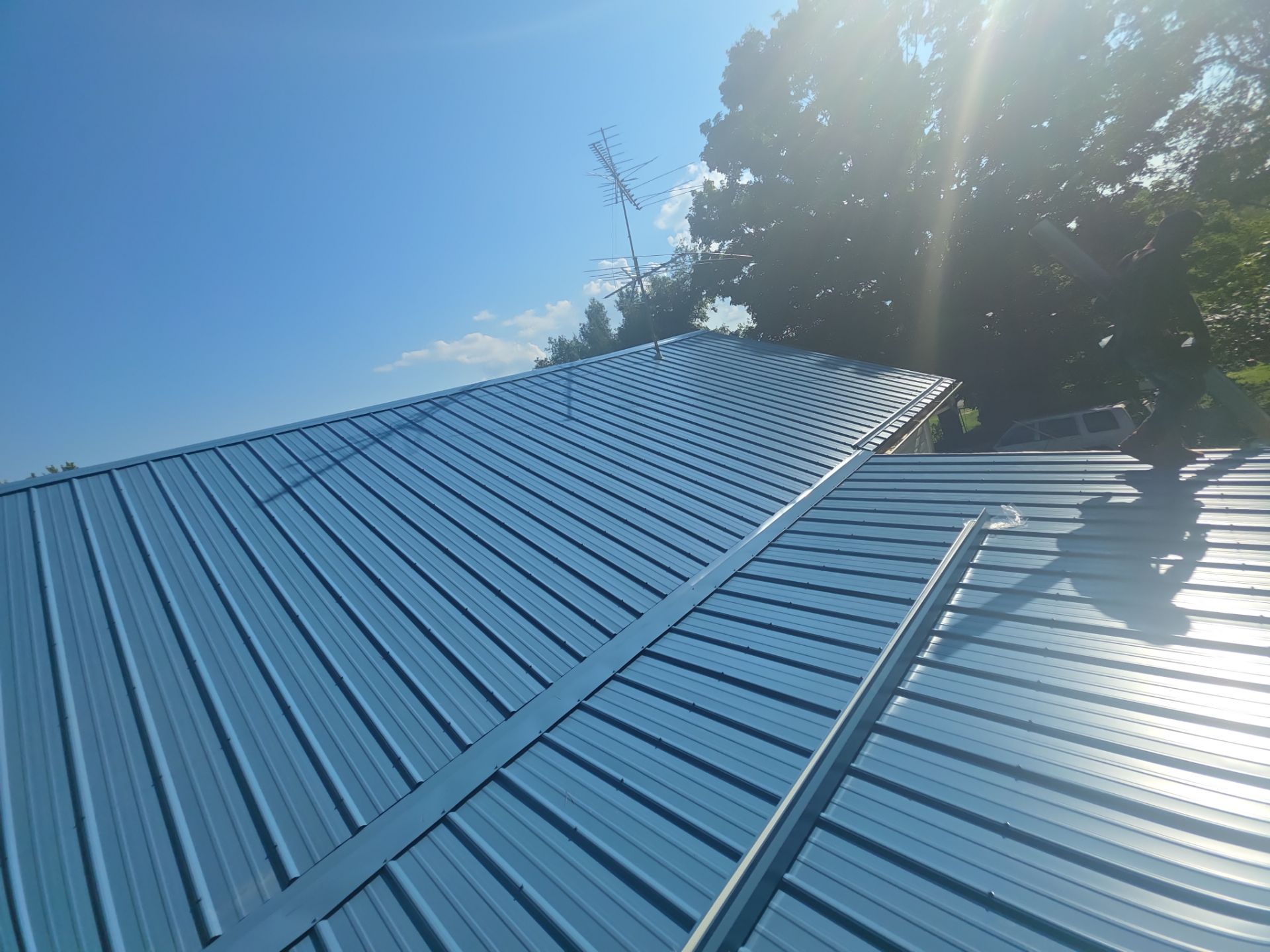 Vichare Residence by Omnia Roofing