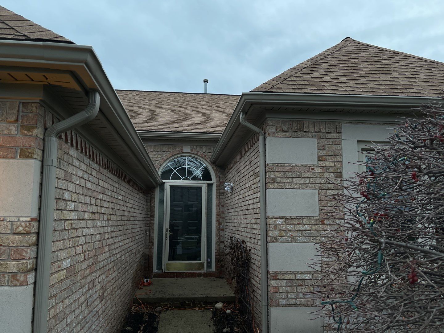 Siding Replacement using CertainTeed Restoration Classic D5 by 180 Contractors