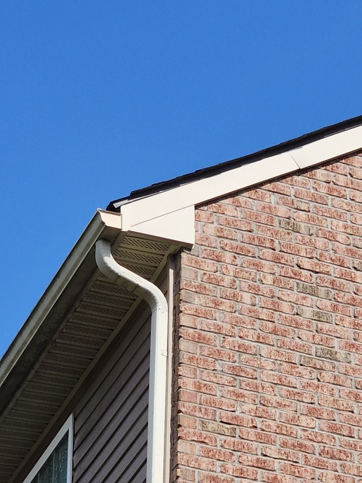 Liberty Township - Pristine Black by Tamlin Roofing