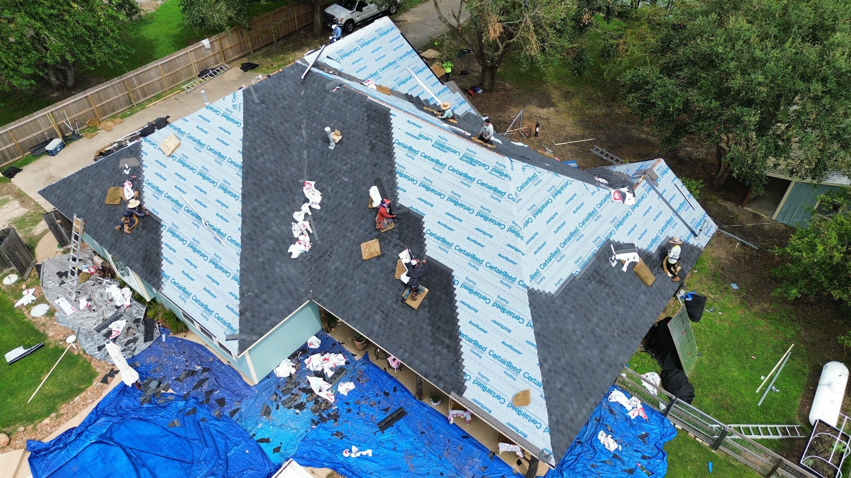 Mont Belvieu Roof Installation using Atlas Pinnacle Pristine by Modern BYLT Roofing & Construction