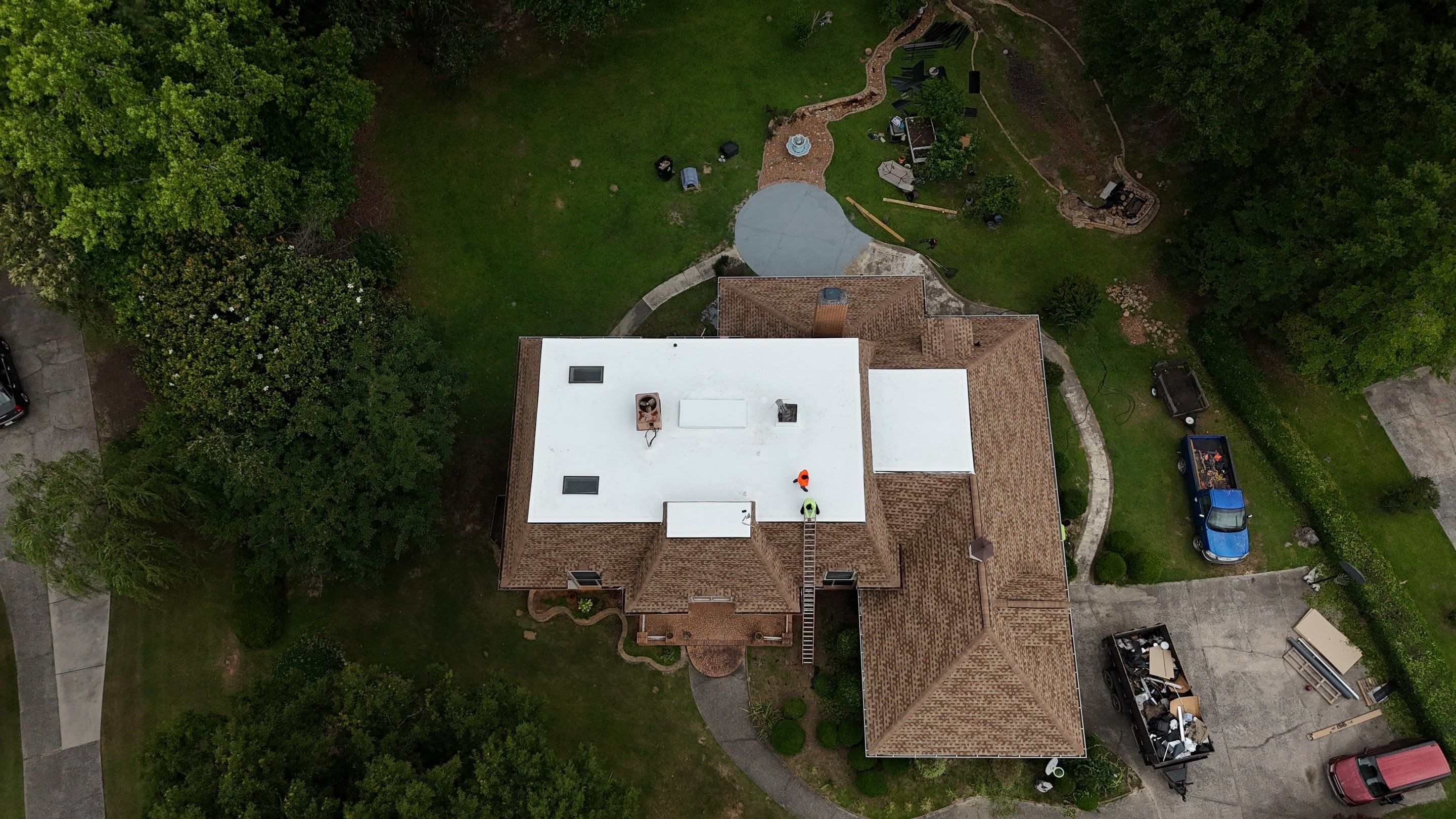 Commercial Flat Top Roof by Roof Bullies