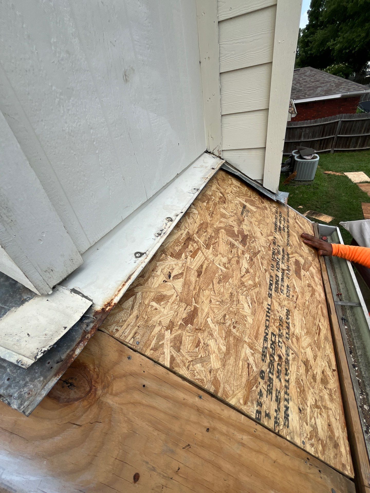 Residential Roofing Installation using Owen's Corning Duration (Lifetime) Shingles by Roof Repair Company