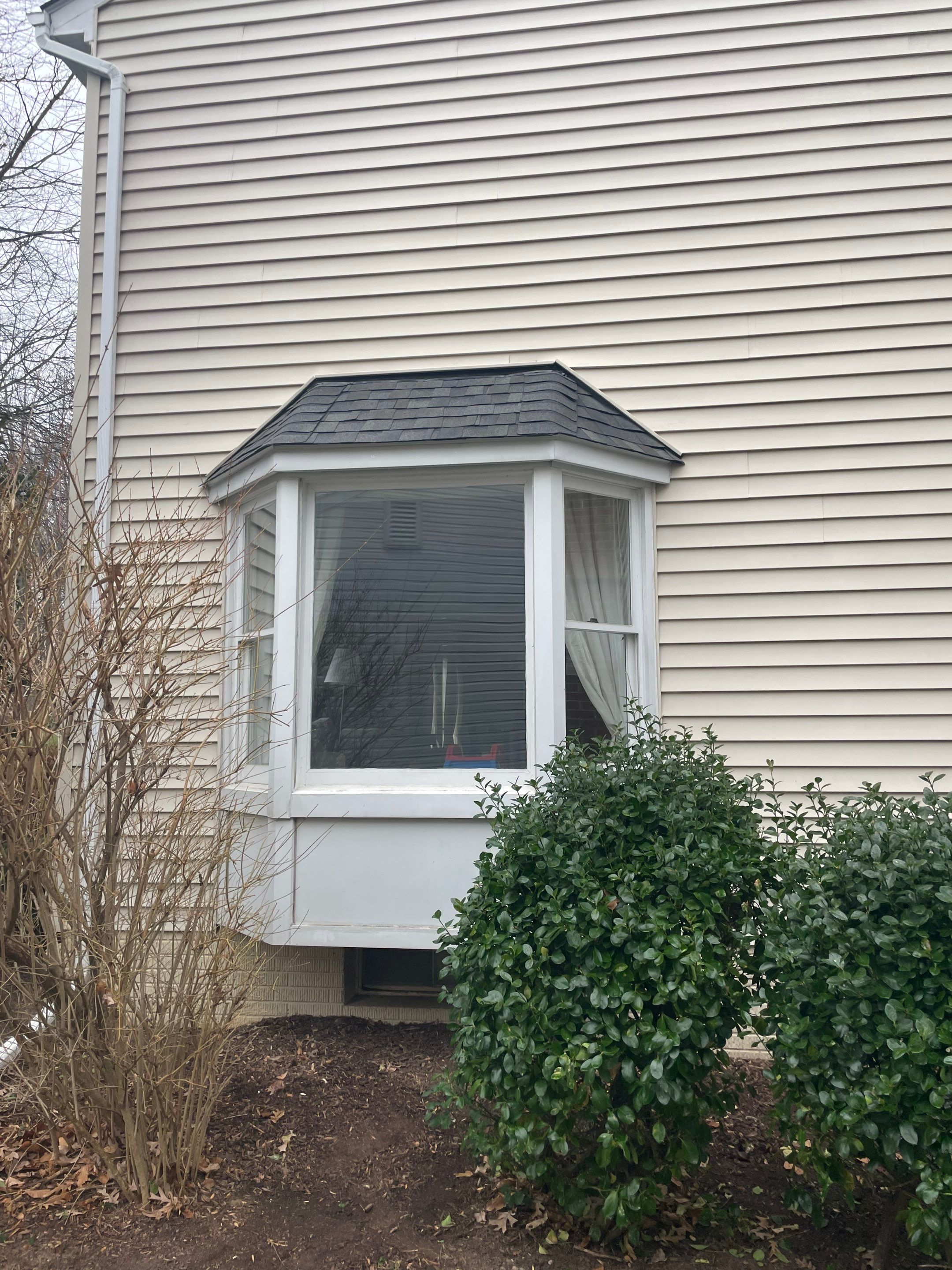 Fairfax Station :Residential Roof Replacement with CertainTeed Landmark Pro in Max Def Drift Wood by RM Banning, Inc.