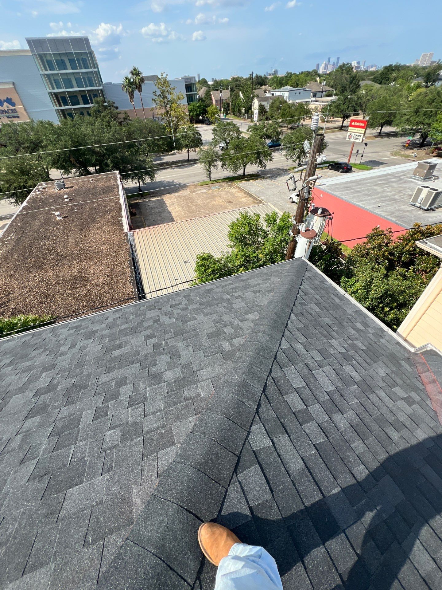 Residential Roofing Installation using Owen's Corning Duration (Lifetime) Shingles by Roof Repair Company