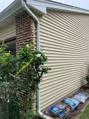 Turtle Shell gutter protection installation in Naperville, IL 60540, photograph 4