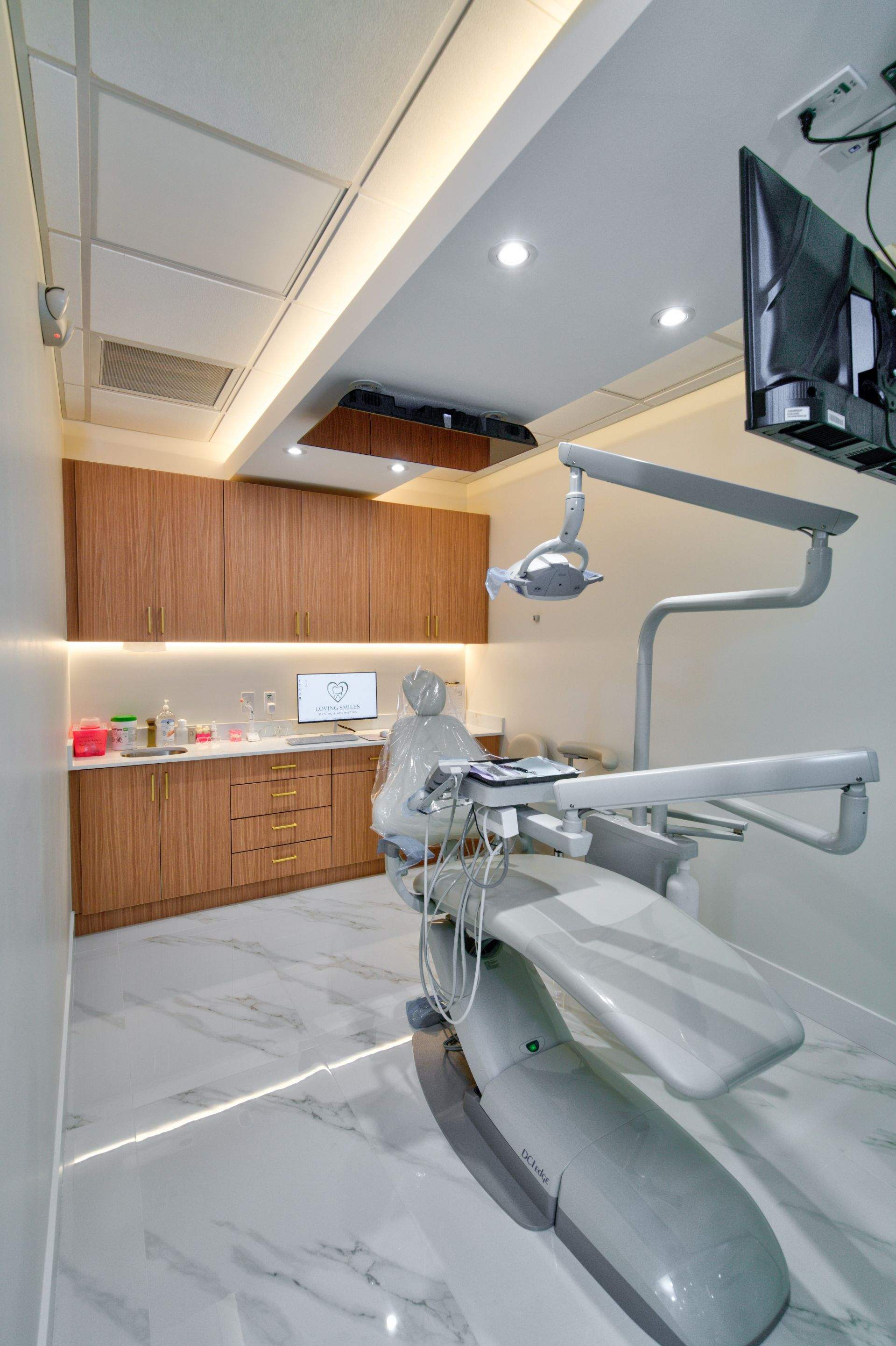 Loving Smiles Dental & Aesthetics by Ruiz Construction Inc