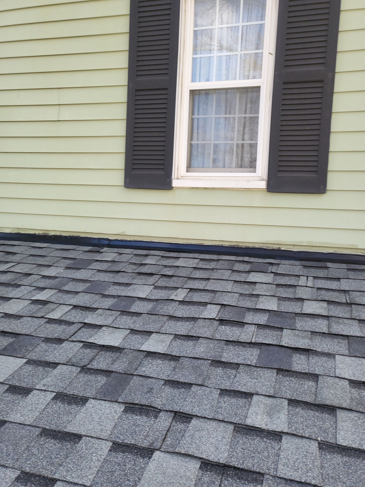 Atlas Pinnacle, Color: Hearthstone, Drip Edge: White by Eagle Eye Roofing