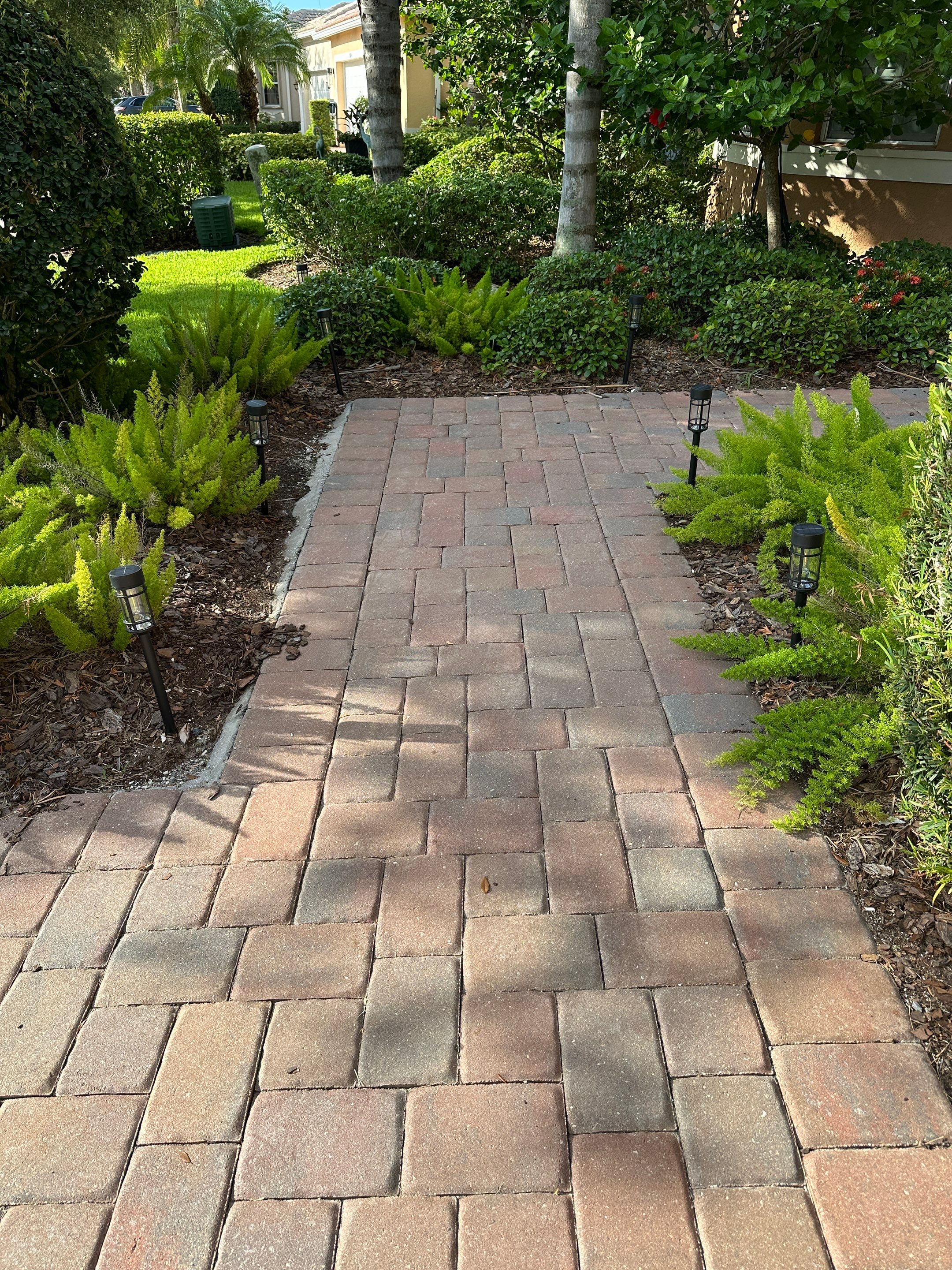 Professional Paver Stripping and Sealing Service in Valencia Lakes Wimauma by Supreme Paver Experts