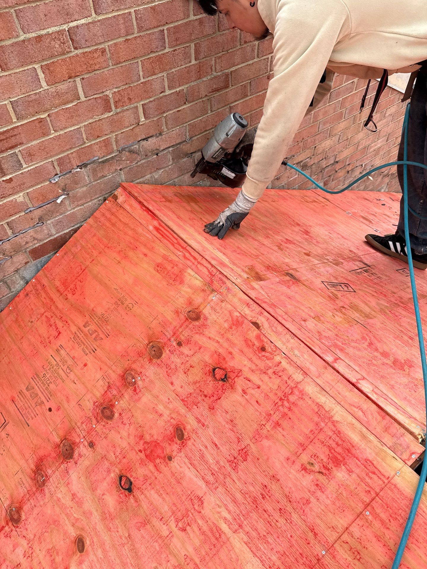 Springfield: Residential Roof Replacement with CertainTeed Landmark Pro in Max Def Red Oak by RM Banning, Inc.