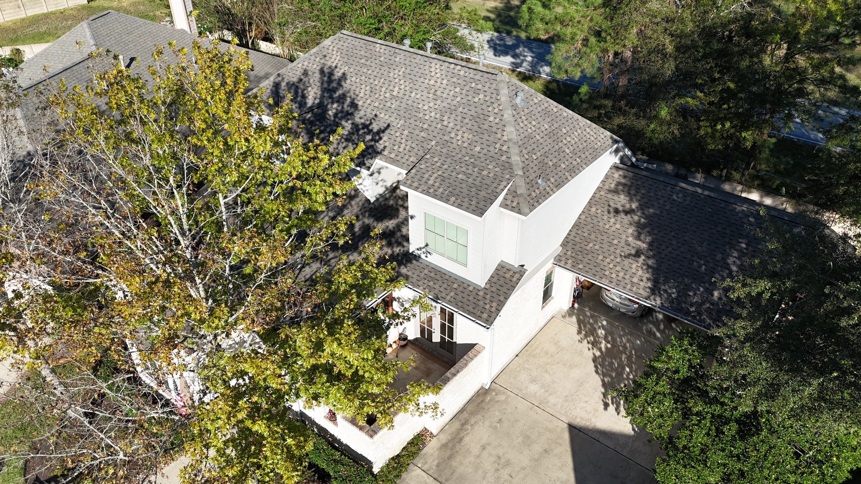 Kingwood Roof Installation using Atlas Pinnacle Pristine by Modern BYLT Roofing & Construction