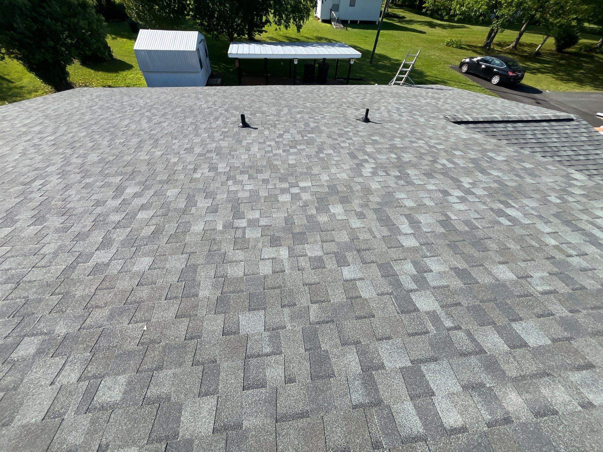 CertainTeed Landmark Pro Georgetown Gray - Multiples by Smithrock Roofing
