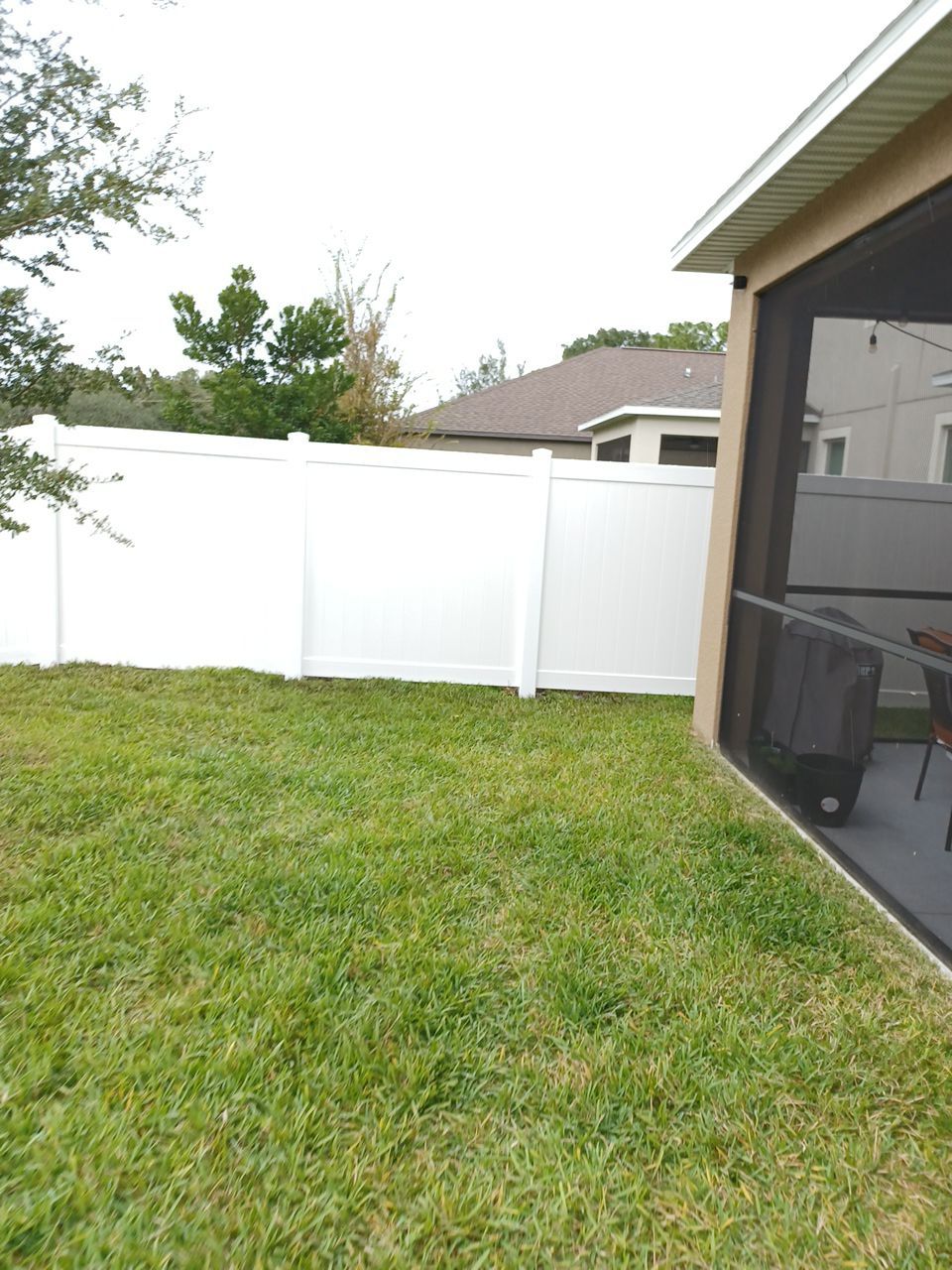 Riverview, FL 6 ft. White Vinyl Privacy Fence  by Asap fence and gates, LLC