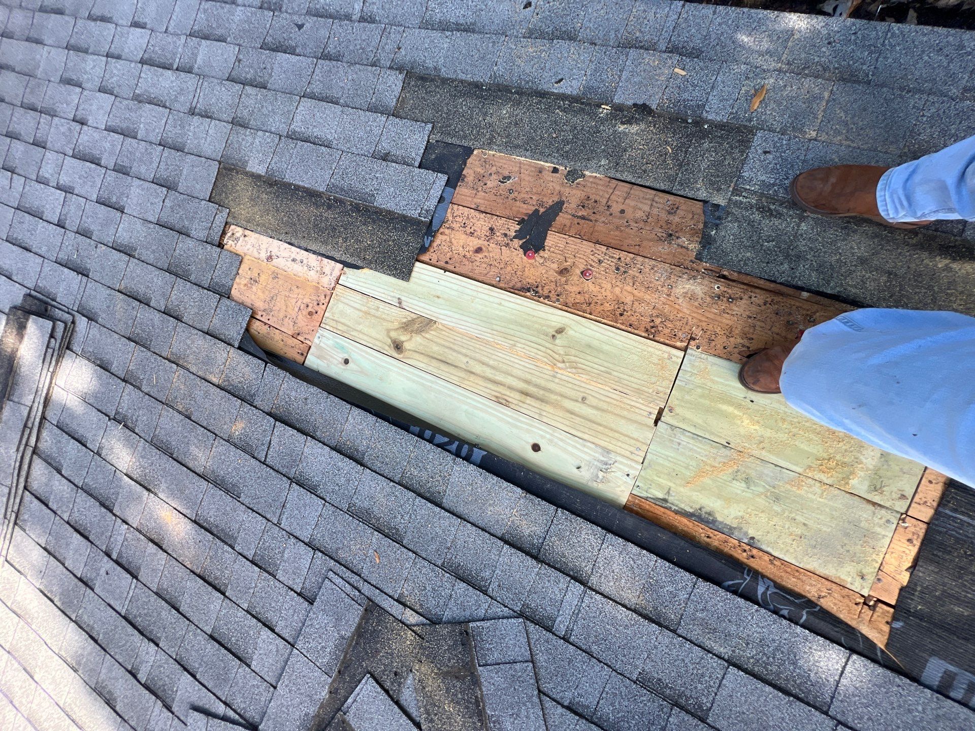 Residential Roofing Repair using Owen's Corning Duration (Lifetime) Shingles by Roof Repair Company