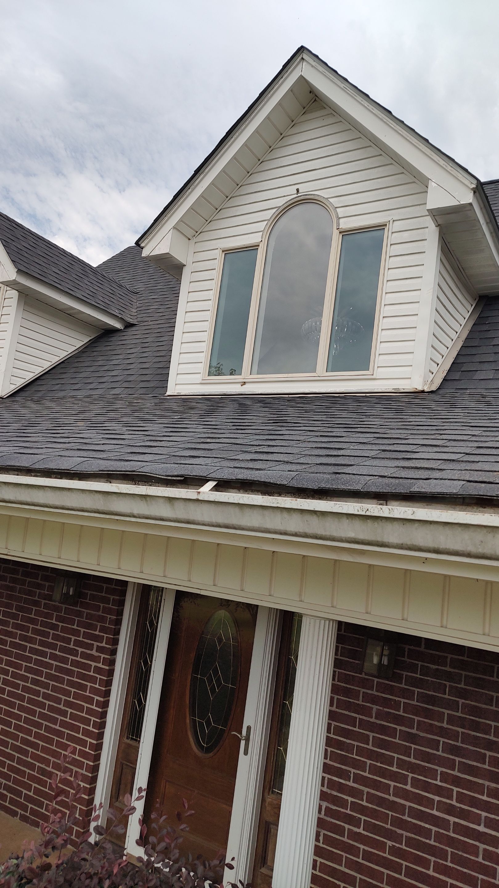 Residential Reroof: 30 Year Architectural Shingle by Hostetler Roofing