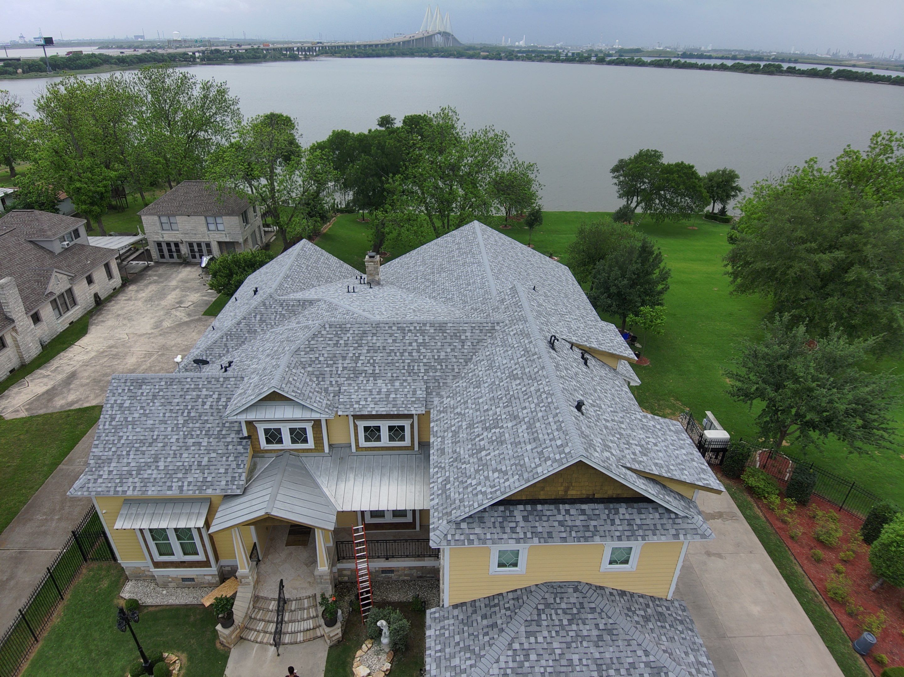 Residential Roofing Installation using Owen's Corning Duration (Lifetime) Shingles by Roof Repair Company