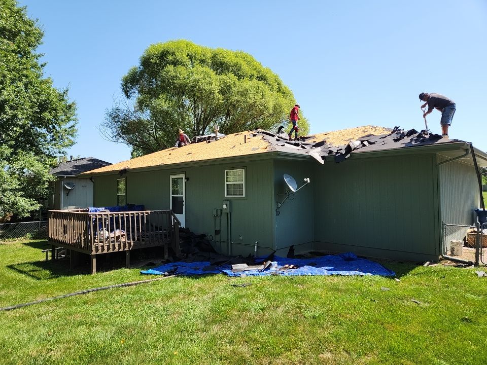 Residential Roofing Installation using IKO Dynasty by EEC Windows, Siding & Roofing