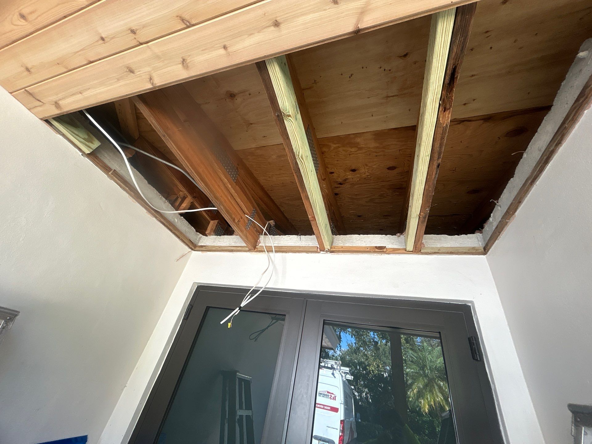 Project by T&S ROOFING SYSTEMS, INC. by T&S ROOFING SYSTEMS, INC.