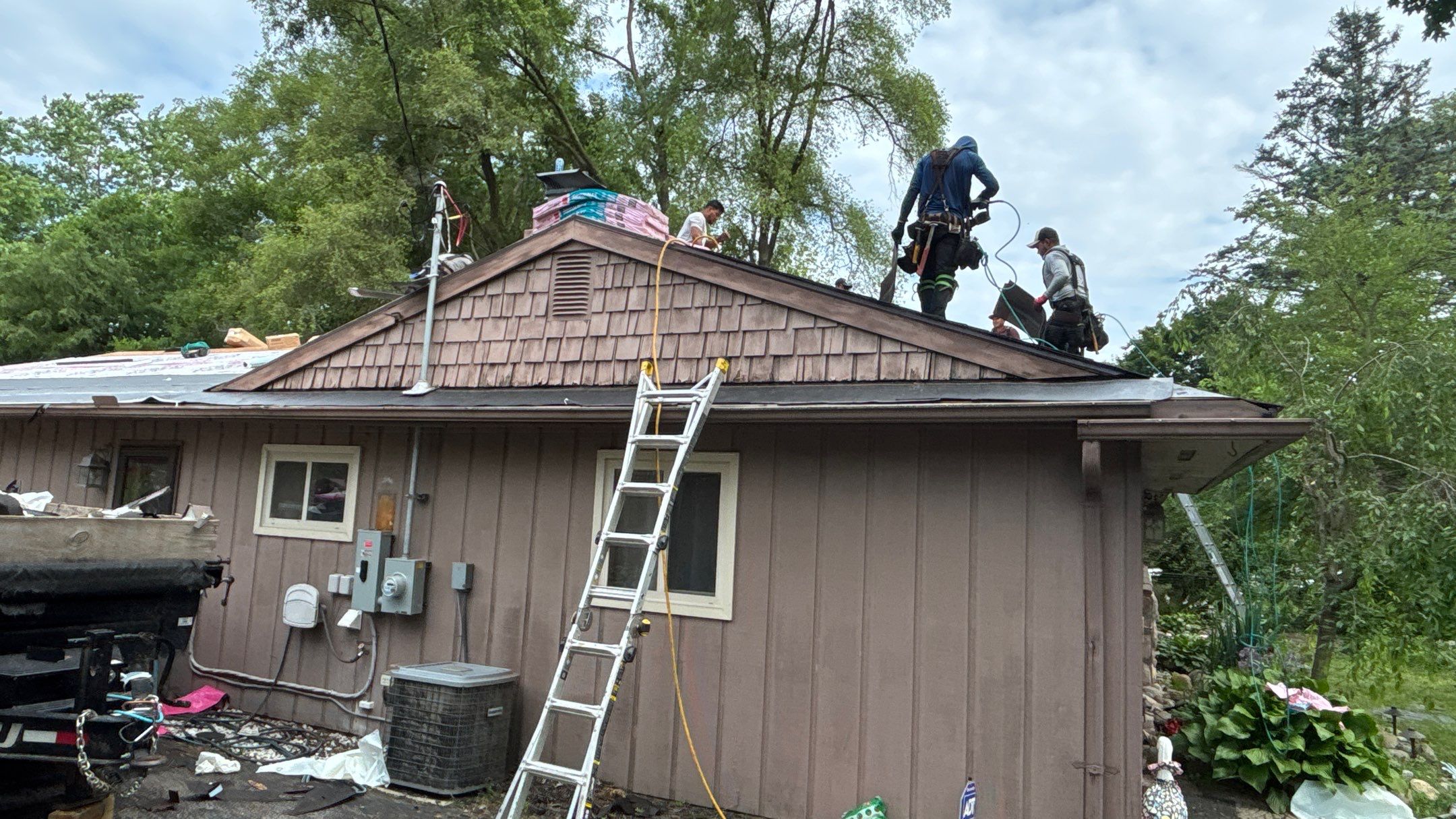 Roof Replacement using Owens Corning Summer Harvest by 180 Contractors