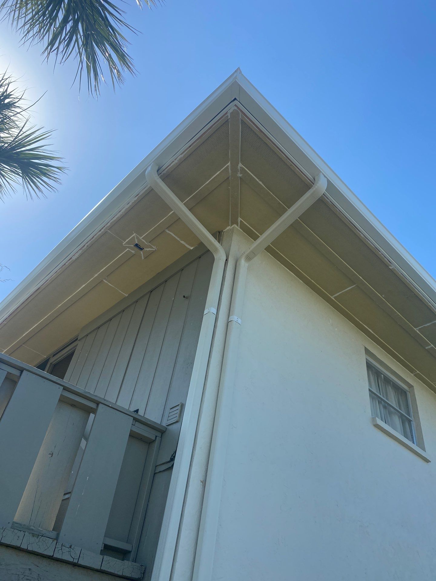 Commercial Gutter Systems for Businesses in Holmes Beach FL by Gutter Professors