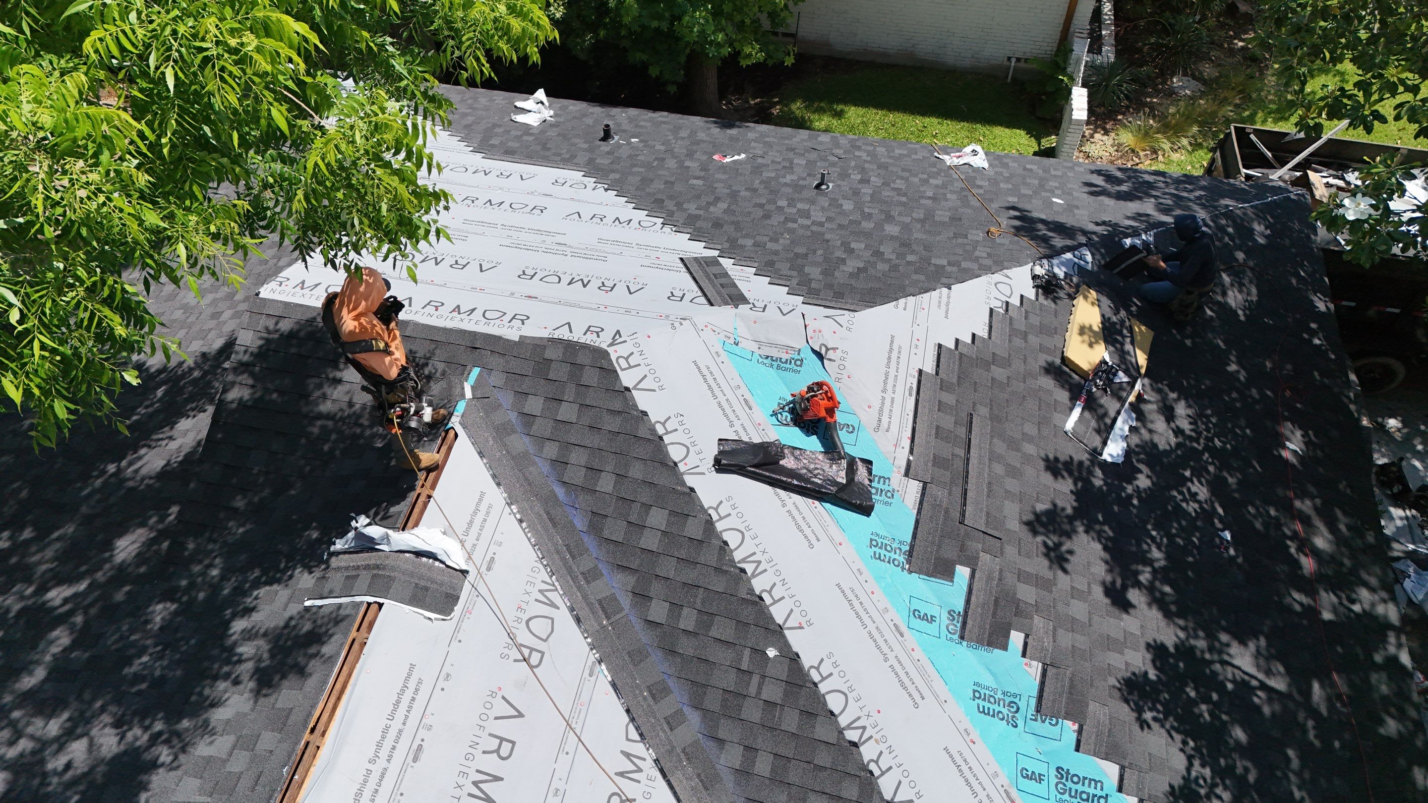 Project in Dallas by Armor Roofing | Exteriors