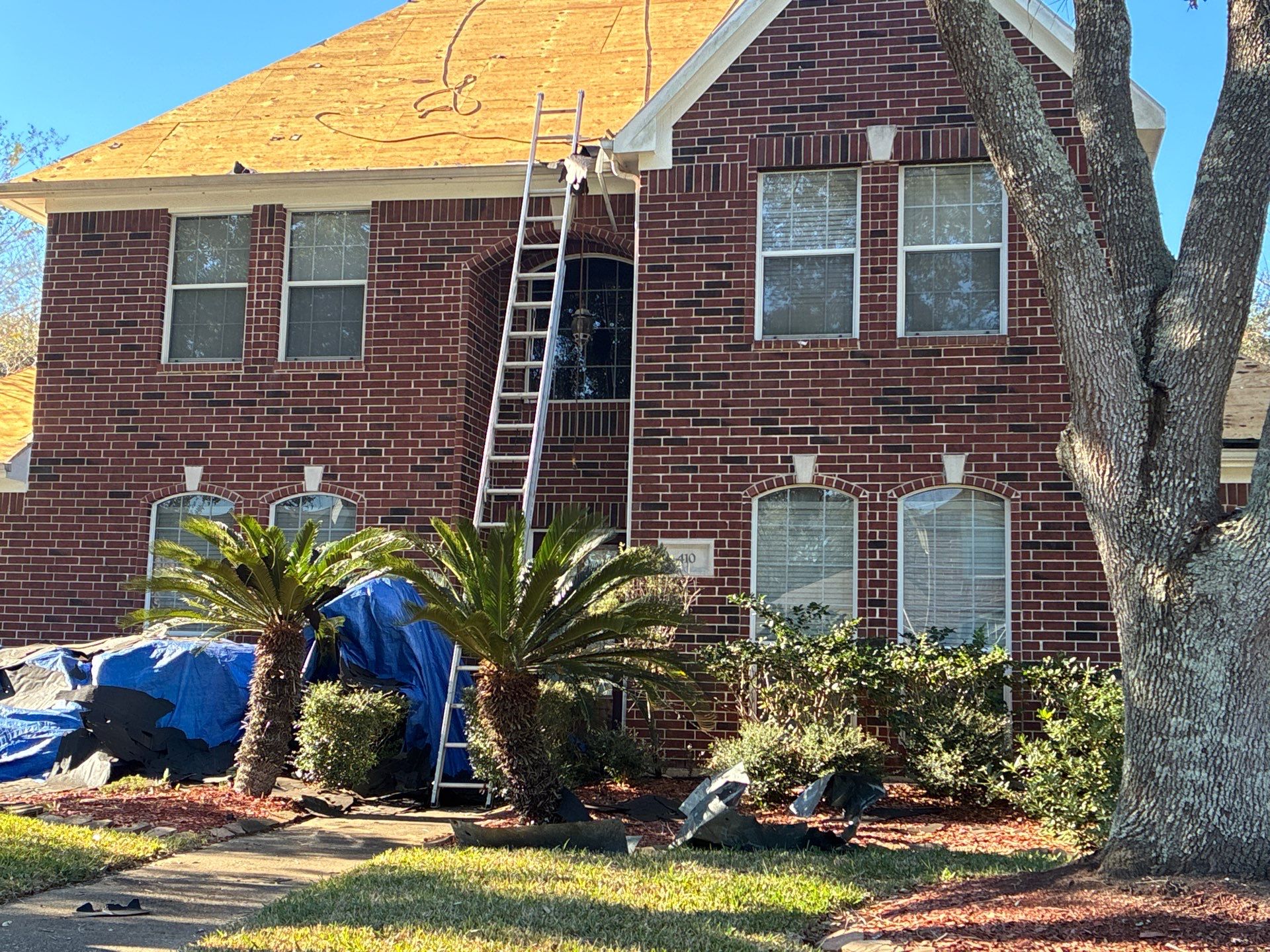 Roof Replacement in The Forest of Friendswood, Friendswood TX by Roof Repair Company