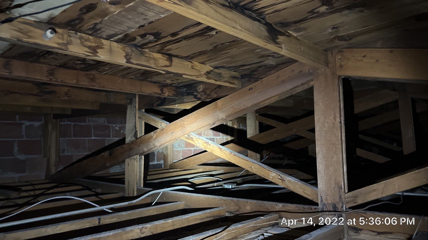 Commercial Roofing Installation using Conklin BenchPly system with PUMA top coat (imbedded fabric system) by Straight Edge Roofing Inc