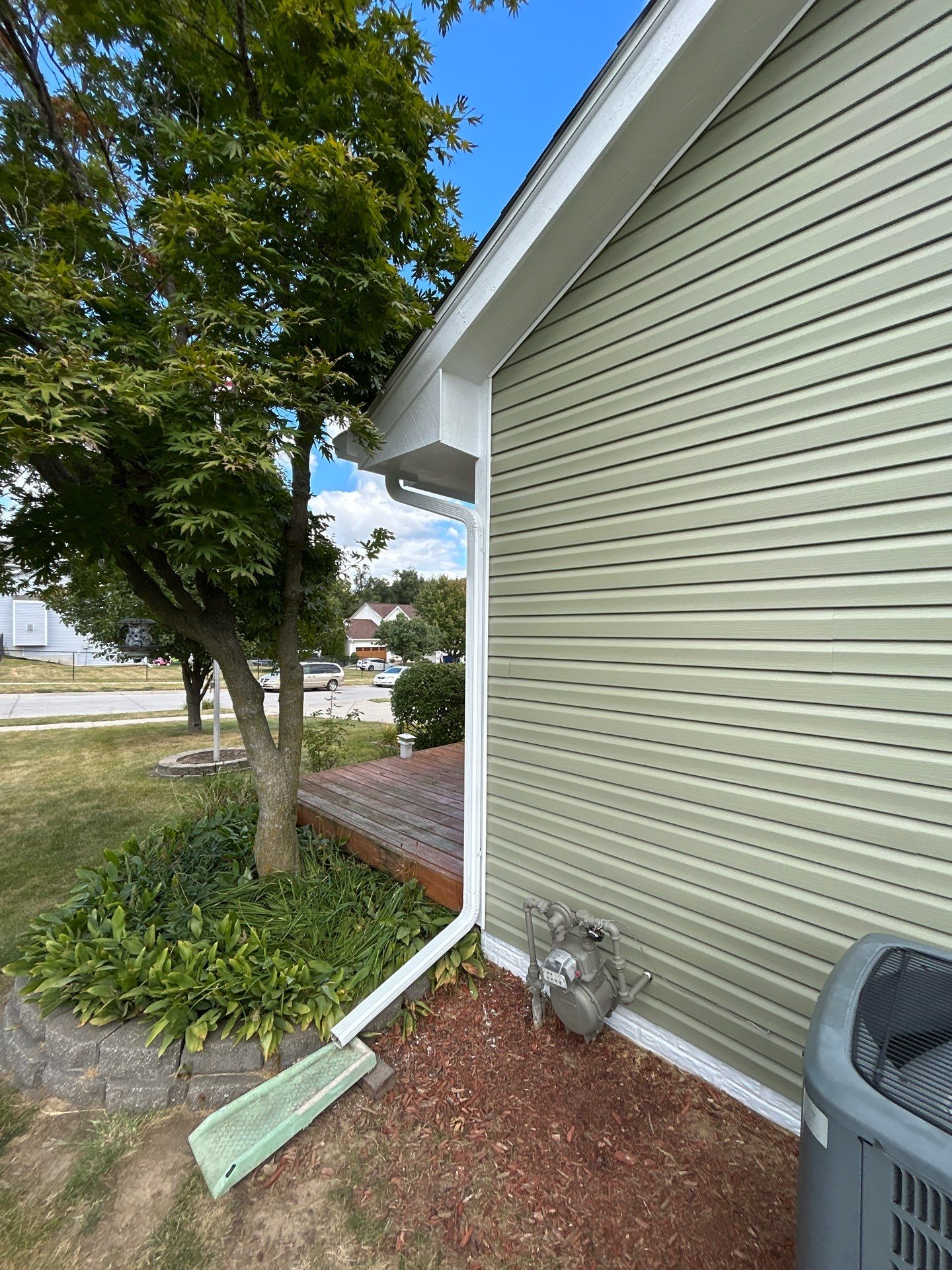 Vinyl siding in Pleasant Hill, IA by Blu Ember Properties