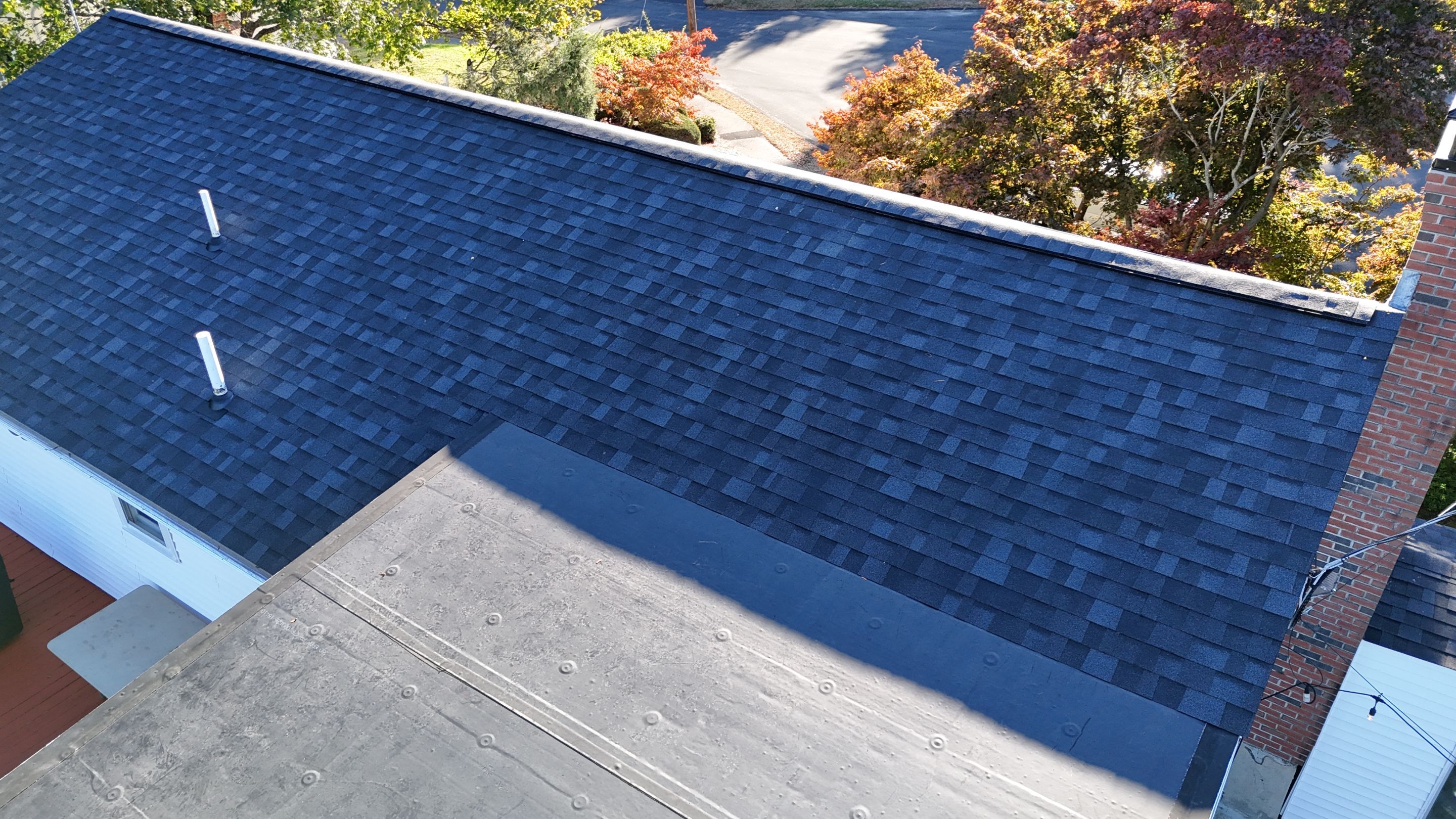 Full Roof Replacement, Rafter Repair & Gutter Upgrade in Norwood, MA – Owens Corning Duration, Onyx Black by JOHNNYS PRO