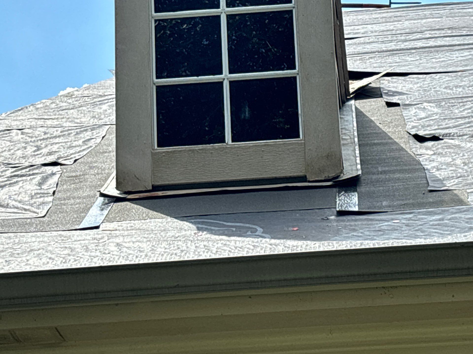 Residential Roofing Installation using Owen's Corning Duration (Lifetime) Shingles by Roof Repair Company